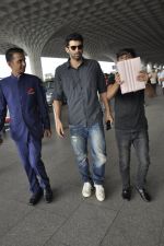 Aditya Roy Kapoor snapped at airport on 26th May 2016